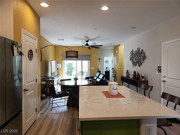4th image of 387 Desert Cadence St