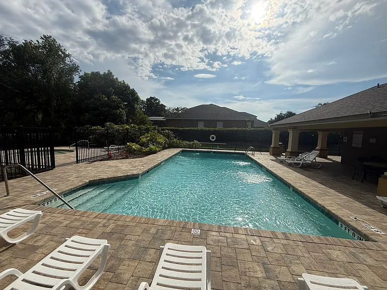 1905 Pine Bay Dr — Photo 14