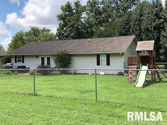 4th image of 1501 Brittany Ln