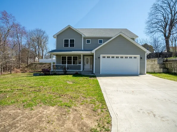 81 Fairhaven Dr, Springfield, MA 01151