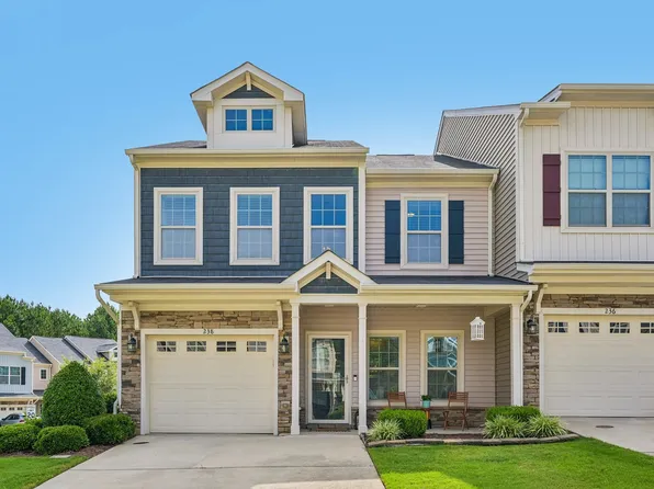 238 Beaconwood Ln, Holly Springs, NC 27540