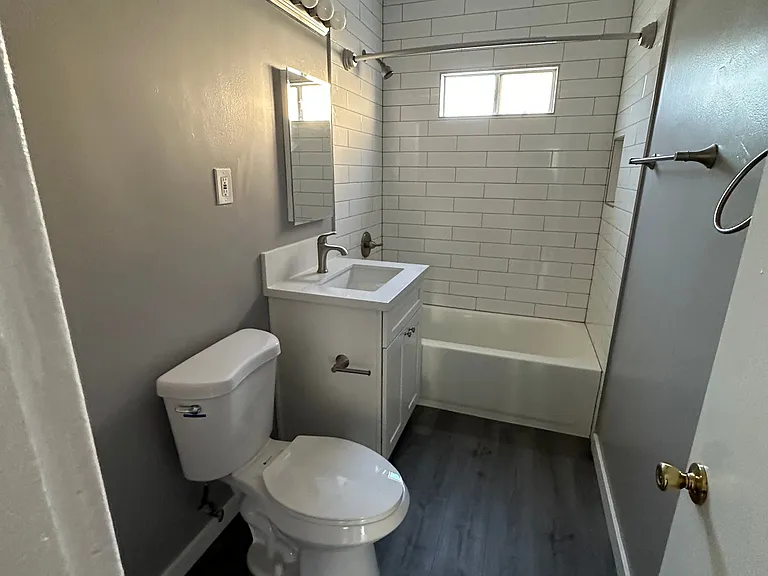 828 Linden Ave #2 — Photo 8
