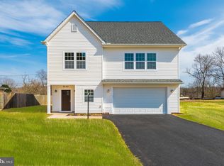 7645 Chestnut St, Manassas, VA 20111