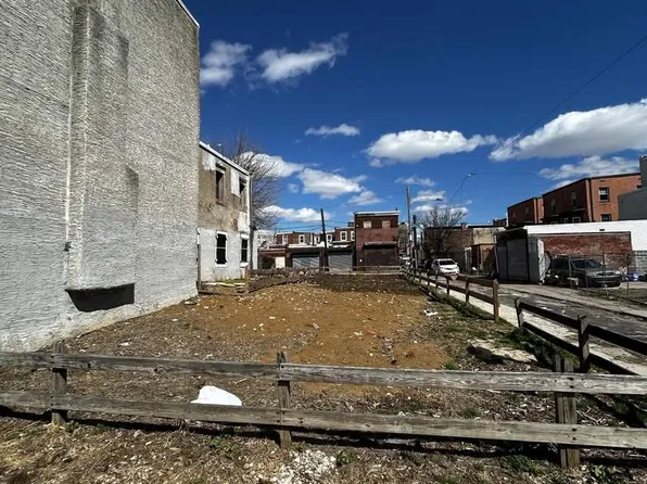 2035 E Stella St, Philadelphia, PA 19134