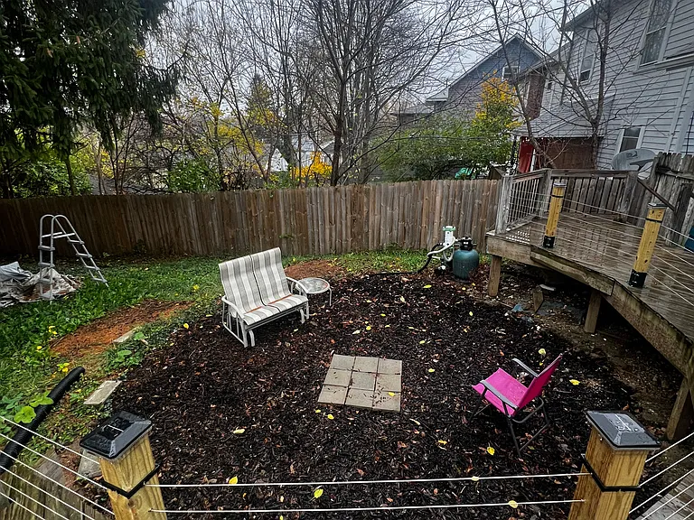 239 Illinois Ave — Photo 31