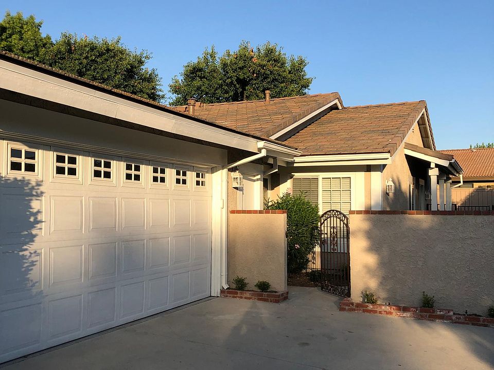 1st image of 26054 Magdalena Dr