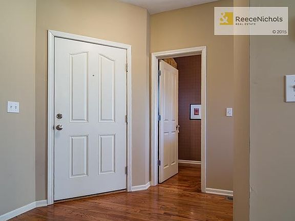 2nd image of 15949 Linden St