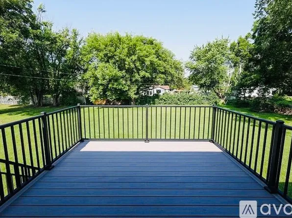 13752 Round Lake Blvd NW, Andover, MN 55304