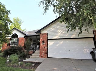 841 Glenridge Rd, Lincoln, NE 68512