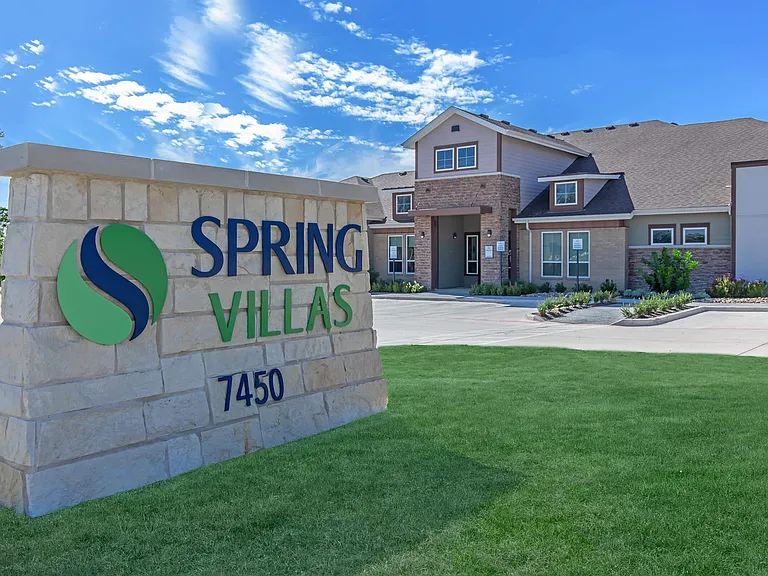 Spring Villas Apartments — Photo 32