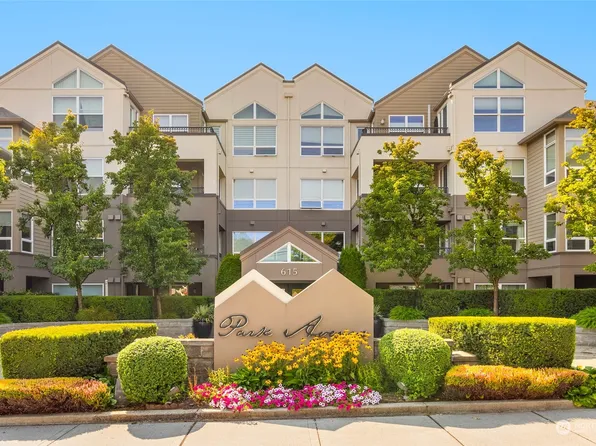 615 6th Street #304, Kirkland, WA 98033