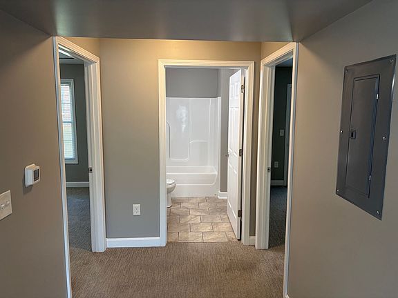 3rd image of 404 Southern Cross Dr #3