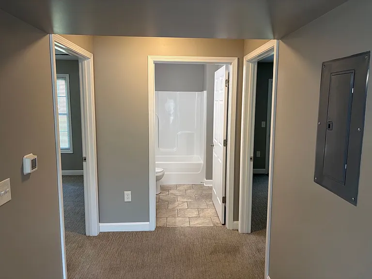 404 Southern Cross Dr — Photo 3
