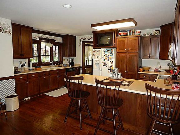 5th image of 5087 Stony Creek Rd
