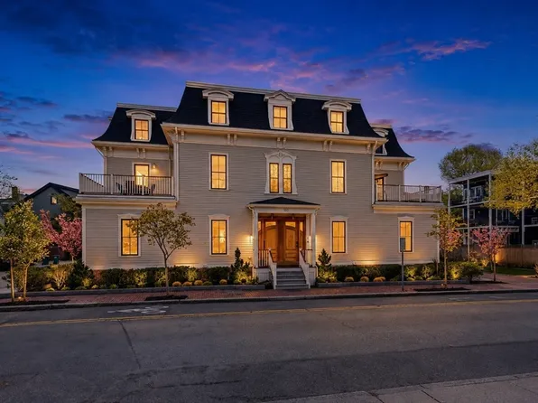 160 Norfolk St #1, Cambridge, MA 02139