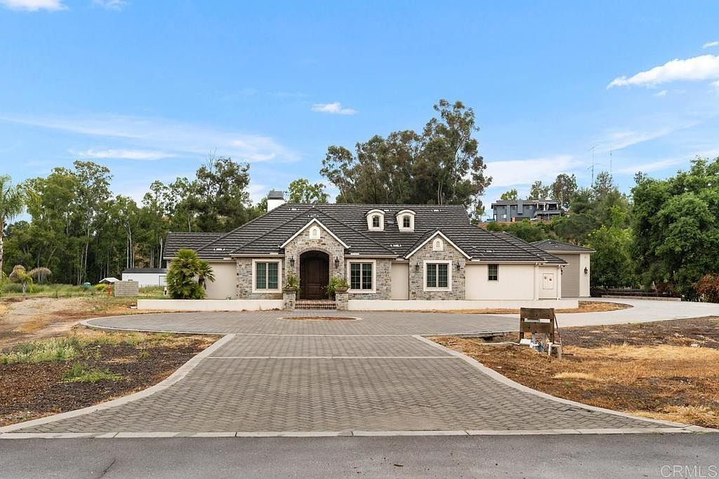 421 Paso Del Norte, Escondido, CA 92026 Zillow