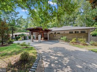 6272 Clearwood Rd, Bethesda, MD 20817