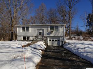 12 Tin Horn Ln, Claverack, NY 12513