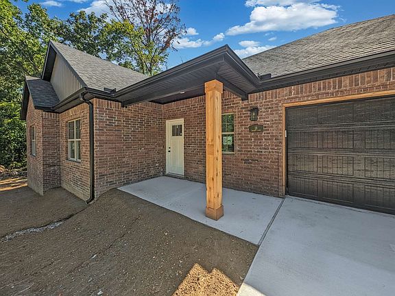 2nd image of 18 Francis Dr