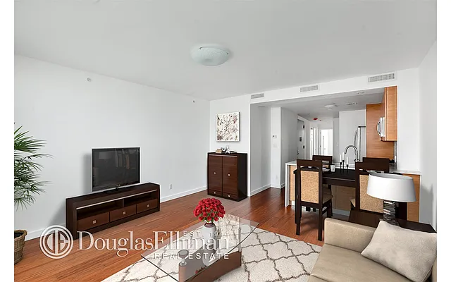 Sold by Douglas Elliman | media 14
