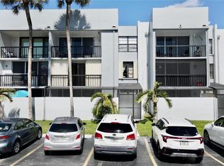 10825 SW 112th Ave APT 117, Miami, FL 33176