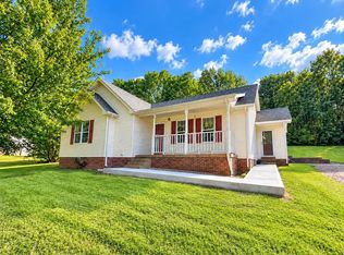145 Spring Valley Dr, Scottsville, KY 42164