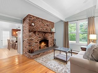 164 W Tiana Rd, Hampton Bays, NY 11946