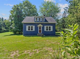 2145 Sexton Rd, Howell, MI 48843