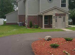 7441 River Rd, Marine City, MI 48039