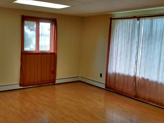 14' X 20' Living/family.