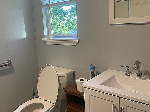 5th image of 26182 Waterview Dr