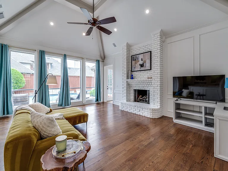 4605 Adrian Way — Photo 25