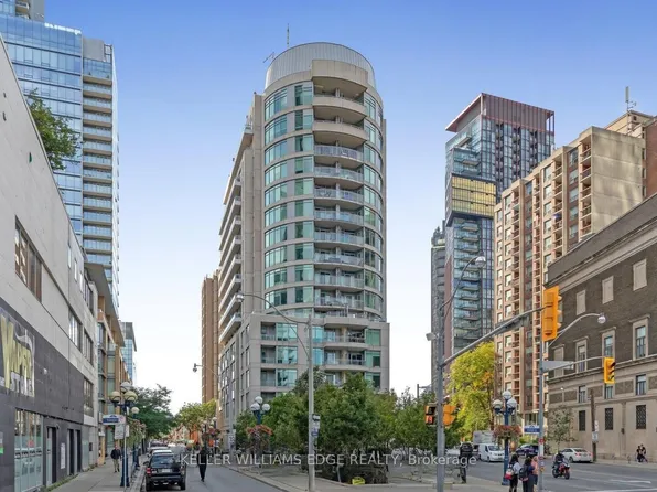 8 Scollard St #1408, Toronto, ON M5R 1M2