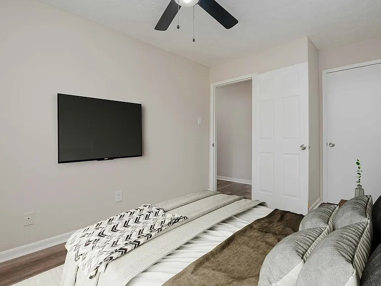 3030 Cleinview Ave #4 — Photo 7