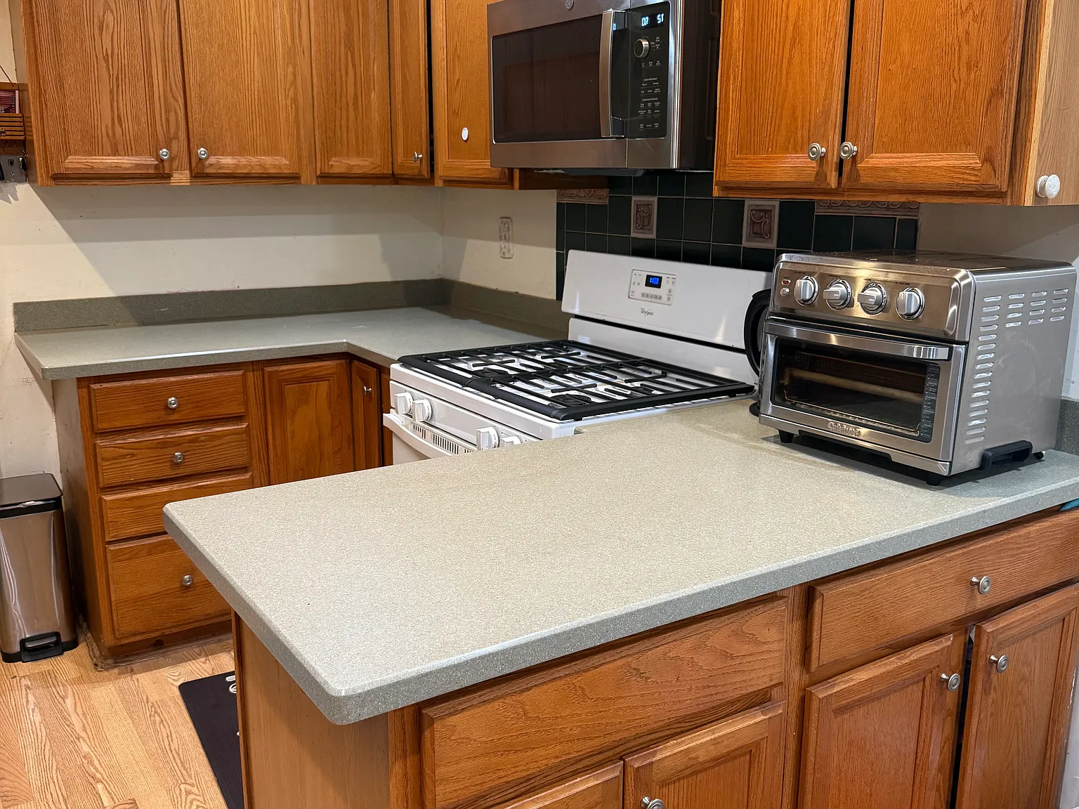 2 bed, $2,400 — Photo 3