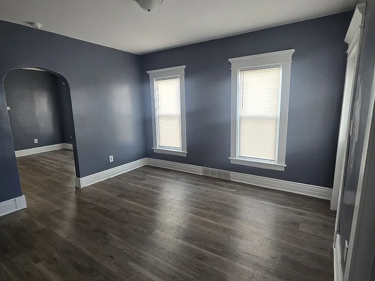 821-23 W 21st St #823 — Photo 6