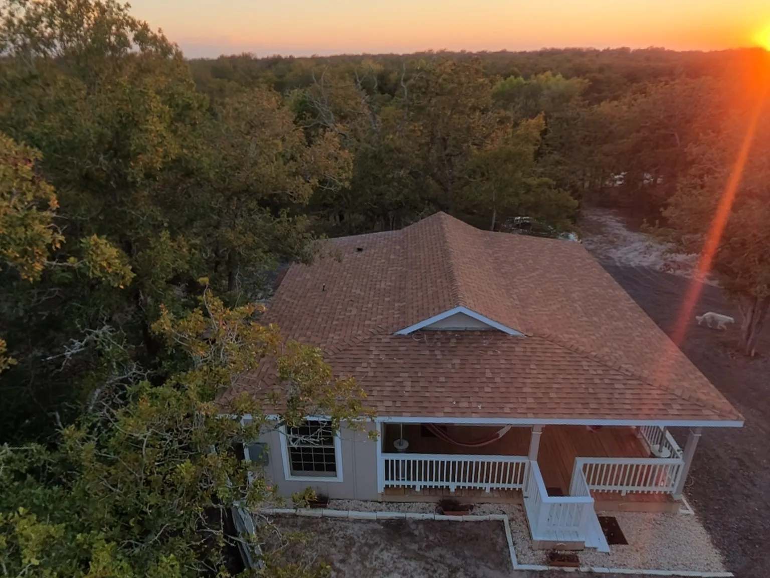 2 bed, 1100 sqft, $1,800 — Photo 2