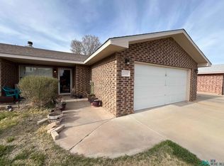 2306 W Briscoe Ave, Artesia, NM 88210