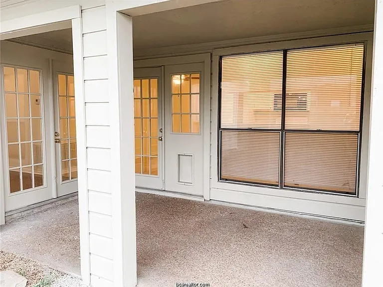 814 Camellia Ct — Photo 21