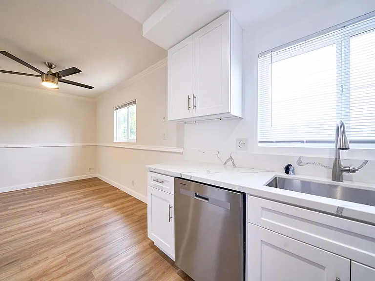 Unit 24 - 1 Bedroom, 1 Bathroom