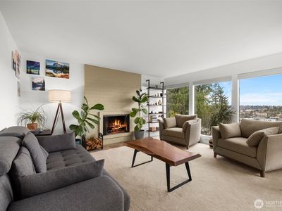 3410 25th Avenue W #202, Seattle, WA, 98199