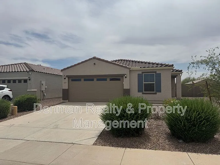 1633 W Pinkley Ct — Photo 2