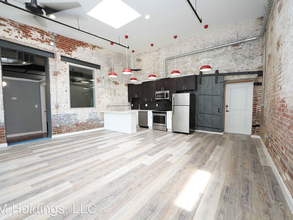 1st image of 3450 J St #124