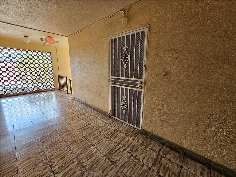 8990 SW 24th St #228 — Photo 20