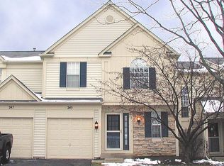 245 Shadybrook Ln, Aurora, IL 60504