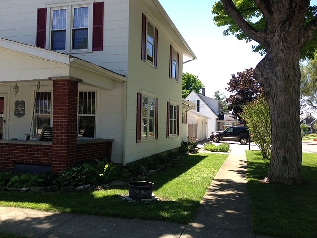 1st image of 119 W Baird St