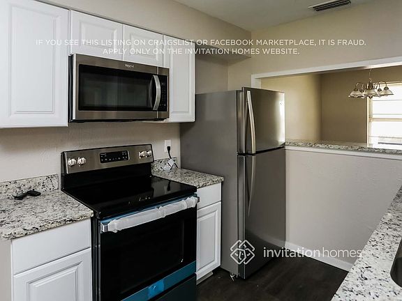 5th image of 215 Adams St