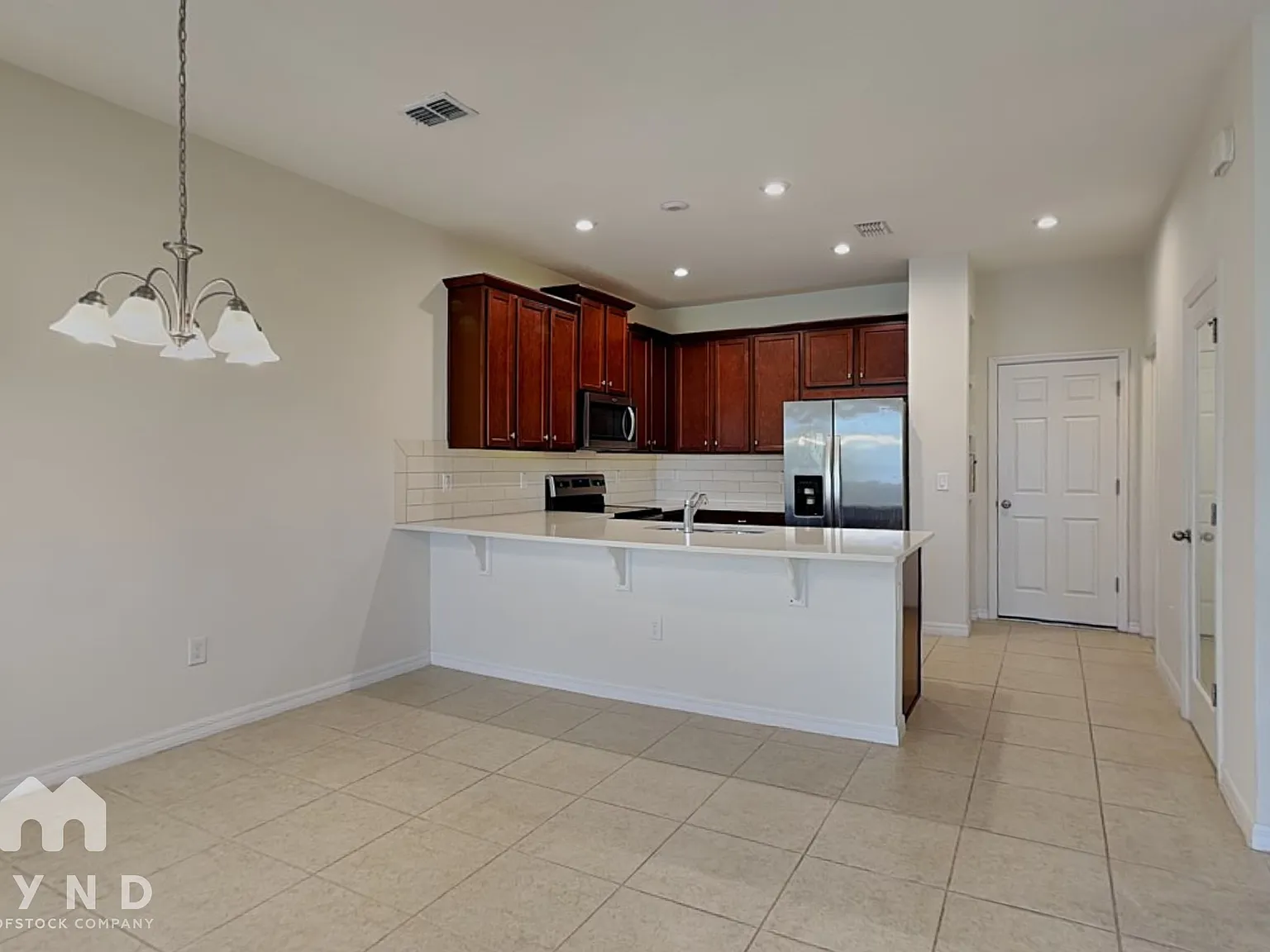 3 bed, 2.5 bath, 1668 sqft, $2,545 — Photo 3