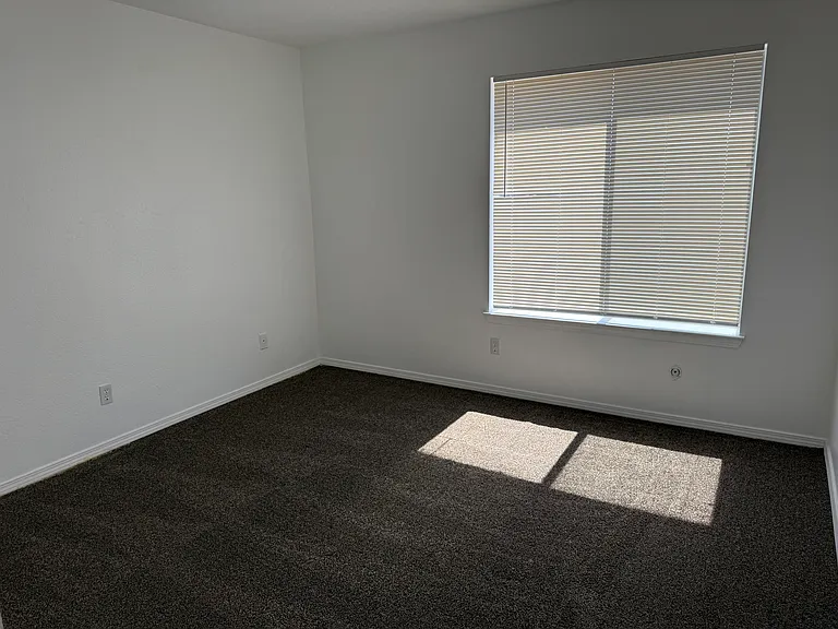 4808 Driftwood Ave NW — Photo 33