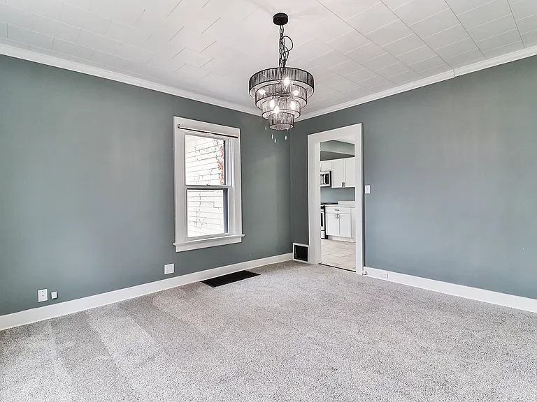 343 S Charles St — Photo 21